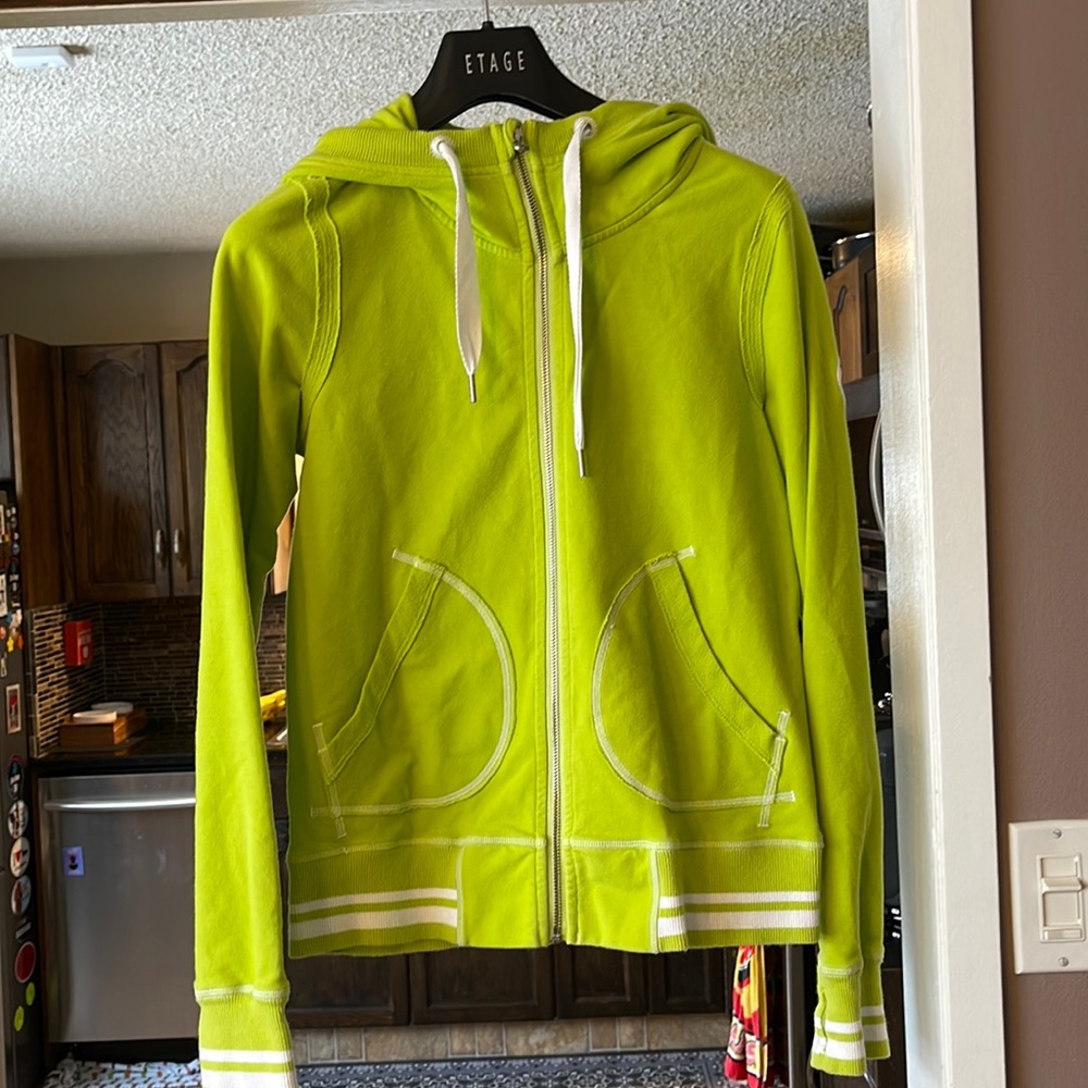 lime green lululemon hoodie - Picture 1 of 2